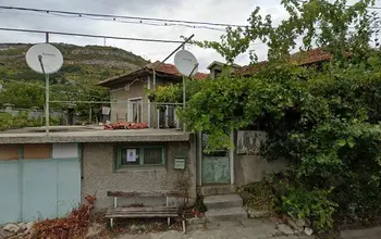 Auction image Къща
