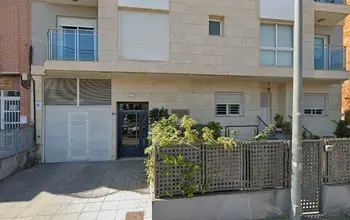 Auction image Storage