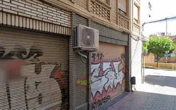 Auction image Commercial